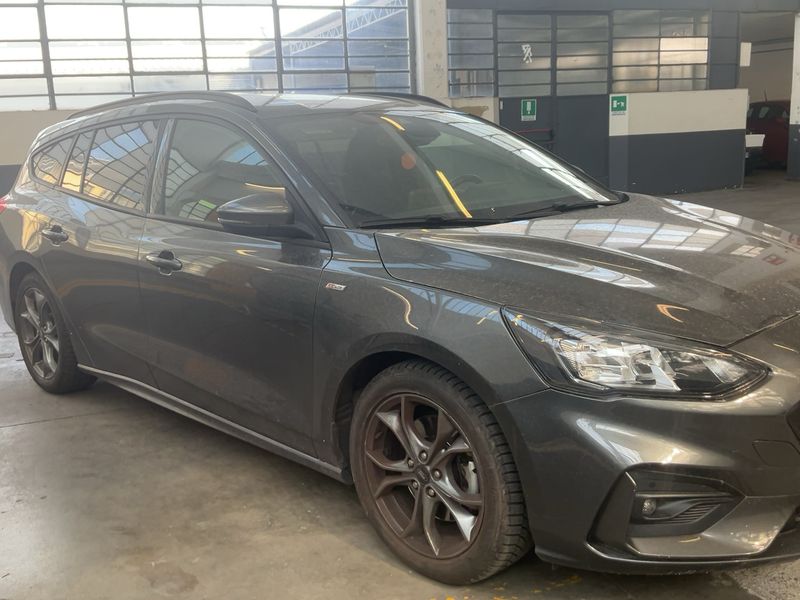 Ford Focus 1.0 EcoBoost Mild-Hybrid ST-Line 2021 – снимка 12