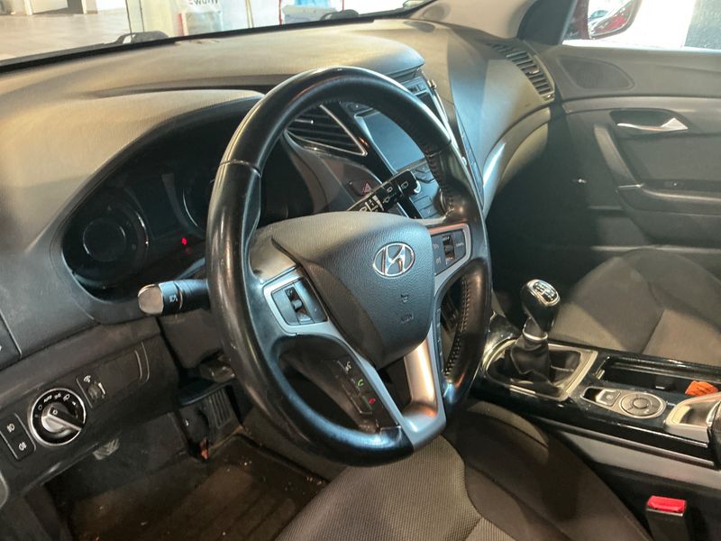 Hyundai i40 1.7 CRDi 5 Star Edition 2014 – снимка 26