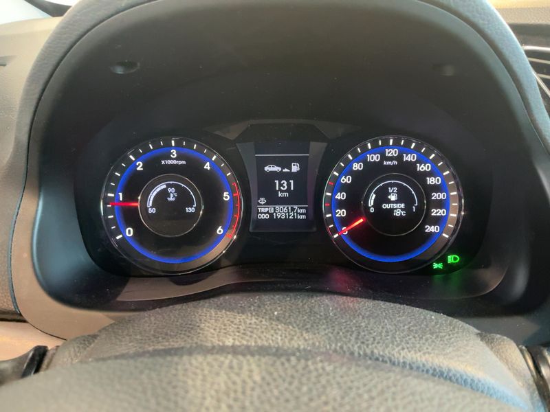 Hyundai i40 1.7 CRDi 5 Star Edition 2014 – снимка 18