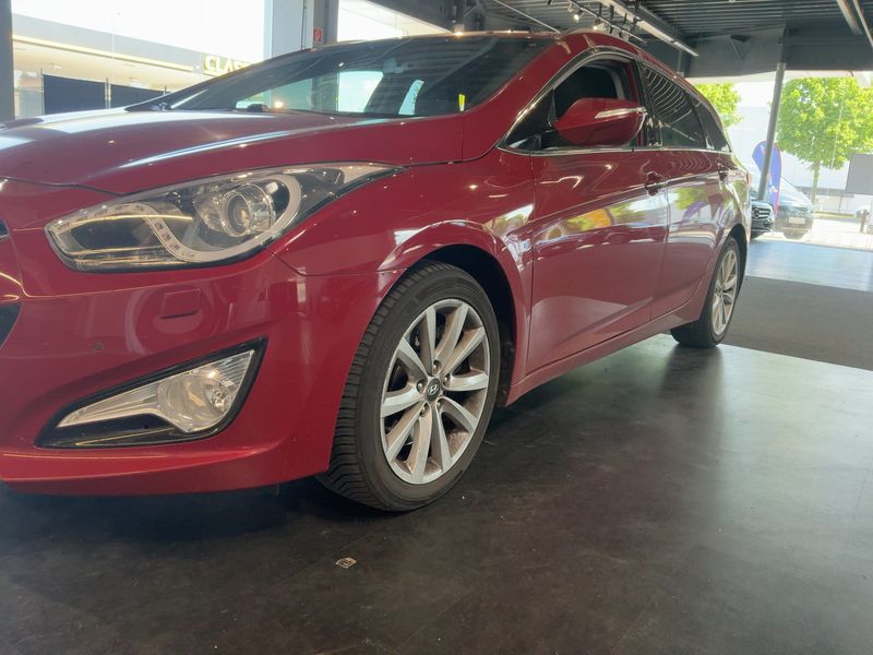 Hyundai i40 1.7 CRDi 5 Star Edition 2014 – снимка 2