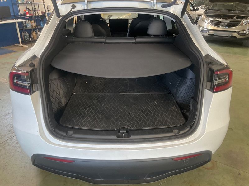 Tesla Model Y Standard Range 2022 – снимка 15