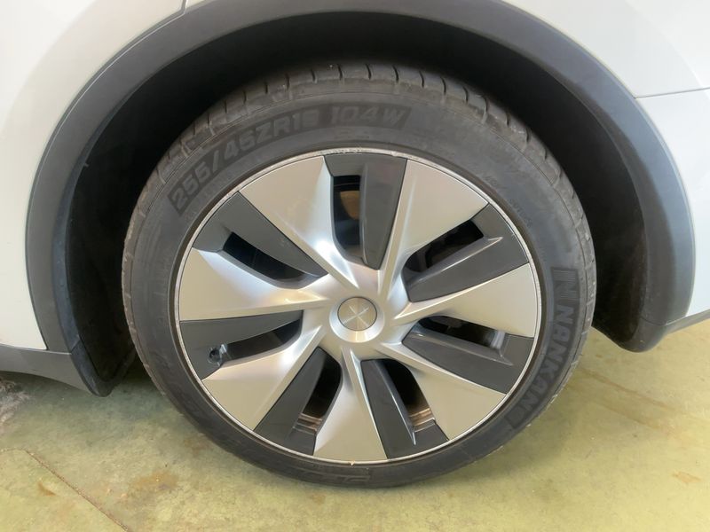 Tesla Model Y Standard Range 2022 – снимка 5