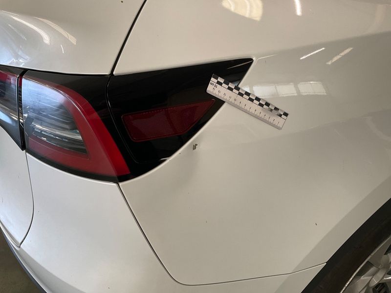 Tesla Model Y Standard Range 2022 – снимка 22