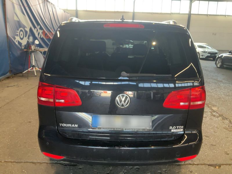 Volkswagen Touran 2.0 TDI Highline BlueMotion Tech 2015 – снимка 7