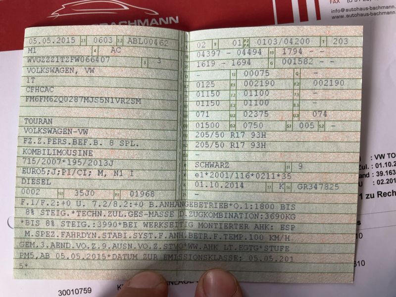 Volkswagen Touran 2.0 TDI Highline BlueMotion Tech 2015 – снимка 20