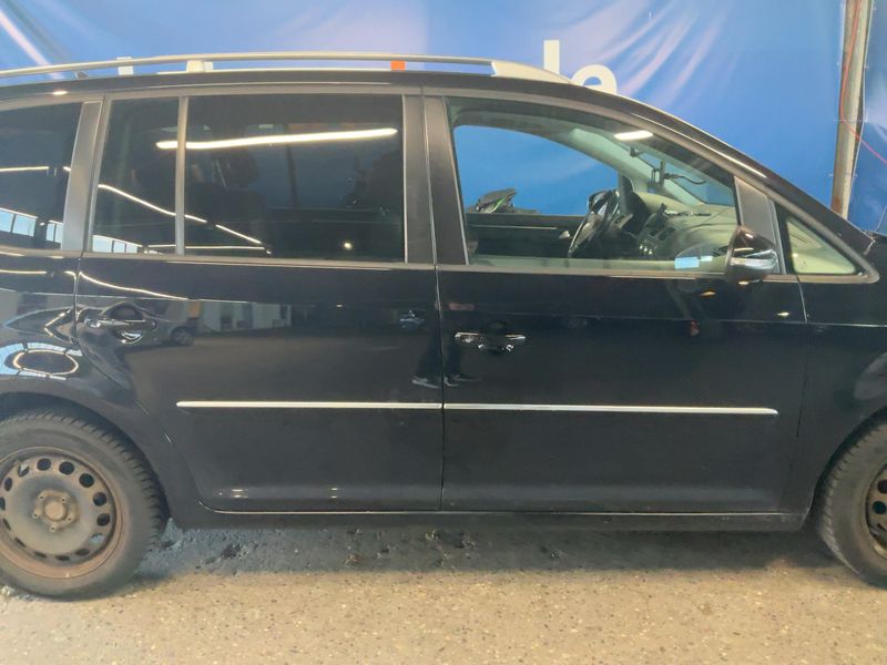 Volkswagen Touran 2.0 TDI Highline BlueMotion Tech 2015 – снимка 10