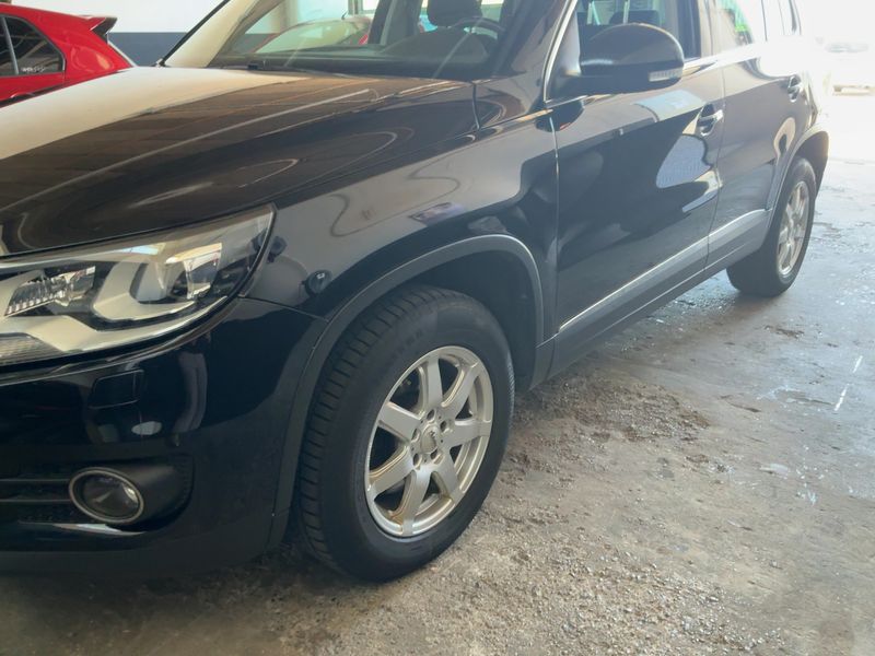 Volkswagen Tiguan 2.0 TDI Sport & Style 4Motion 2013 – снимка 2