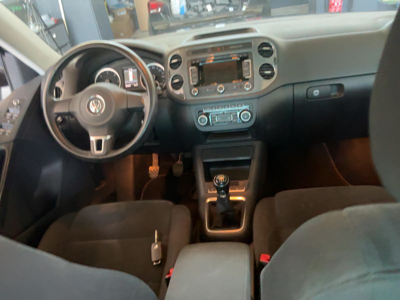 Volkswagen Tiguan 2.0 TDI Sport & Style 4Motion 2013 – снимка 17