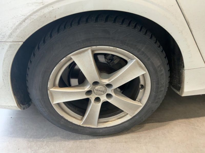 Volvo V90 2.0 D4 Momentum AWD 2018 – снимка 9