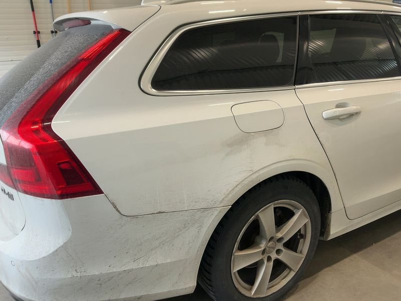 Volvo V90 2.0 D4 Momentum AWD 2018 – снимка 8