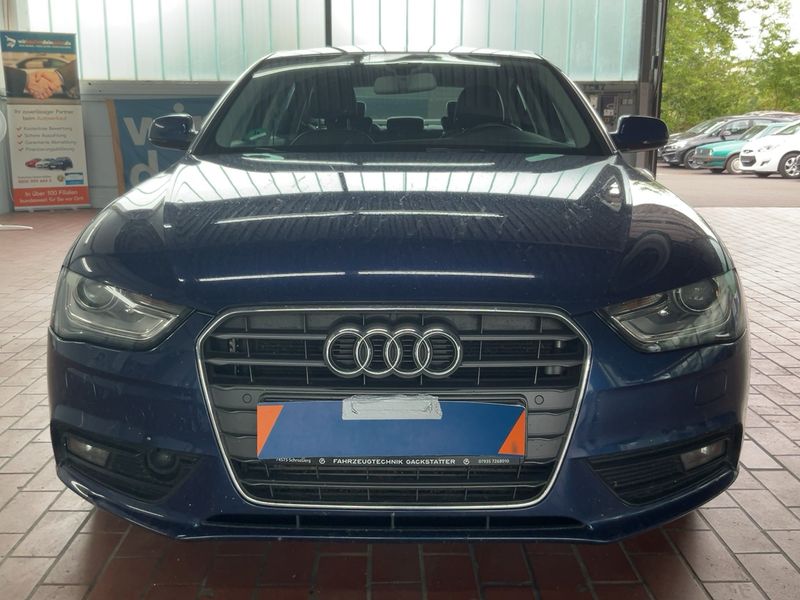 Audi A4 2.0 TDI Ambiente 2013 – снимка 14