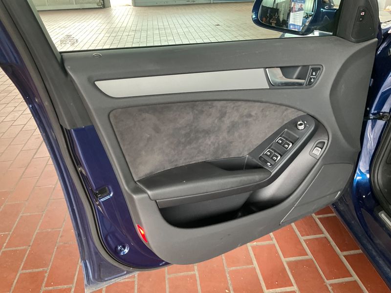 Audi A4 2.0 TDI Ambiente 2013 – снимка 33