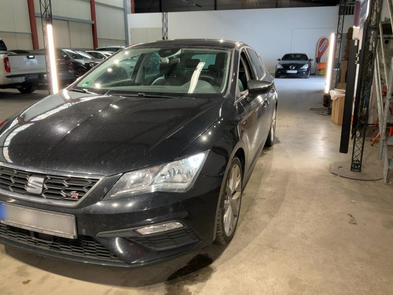 Seat Leon 2.0 TDI FR 2019 – снимка 2