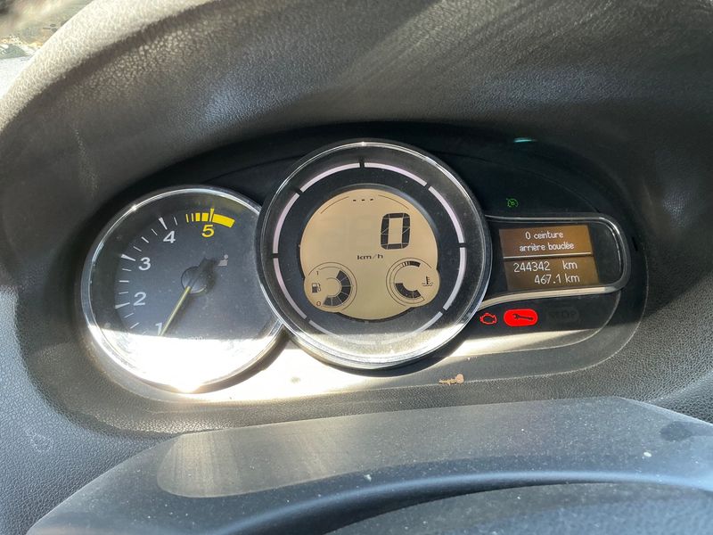 Renault Megane 1.5 dCi Expression 2012 – снимка 4