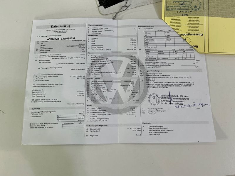 Volkswagen Touran 1.6 TDI Comfortline BlueMotion Tech 2018 – снимка 22