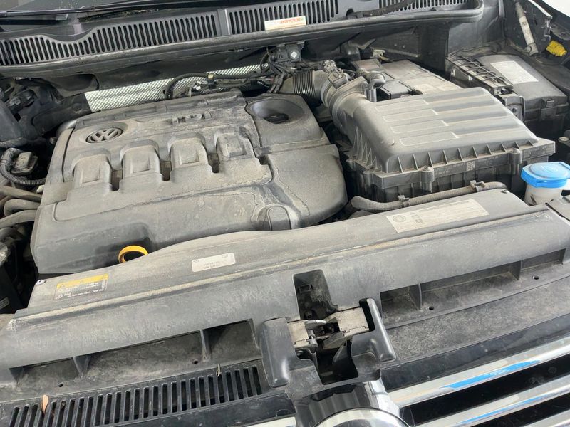 Volkswagen Touran 1.6 TDI Comfortline BlueMotion Tech 2018 – снимка 26