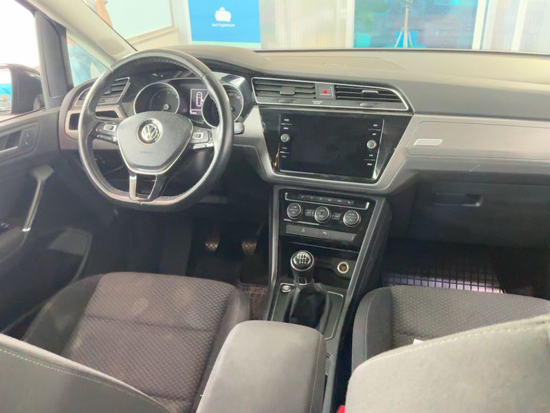 Volkswagen Touran 1.6 TDI Comfortline BlueMotion Tech 2018 – снимка 18