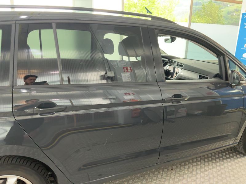 Volkswagen Touran 1.6 TDI Comfortline BlueMotion Tech 2018 – снимка 10