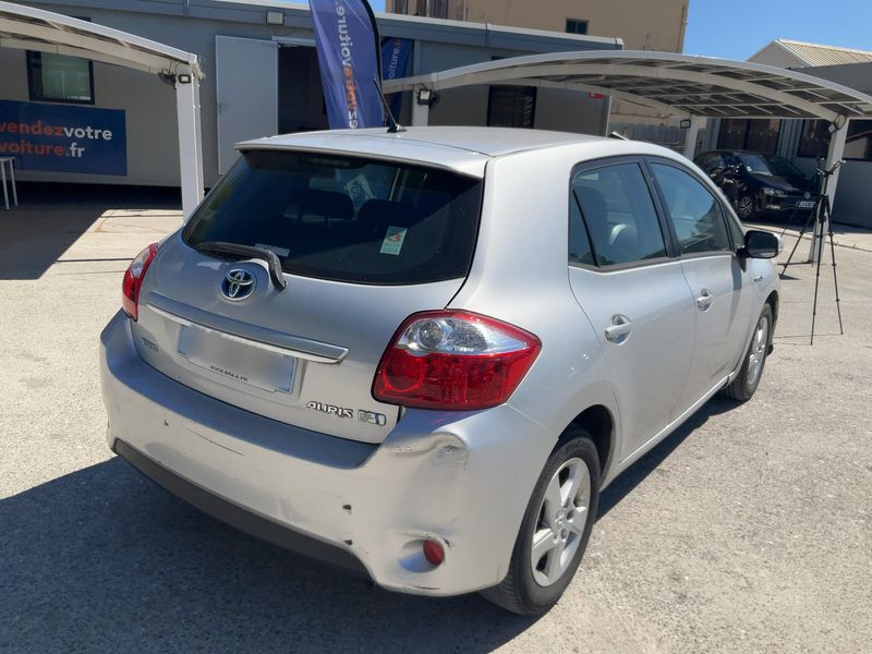 Toyota Auris 1.8 Hybrid Lounge 2012 – снимка 8