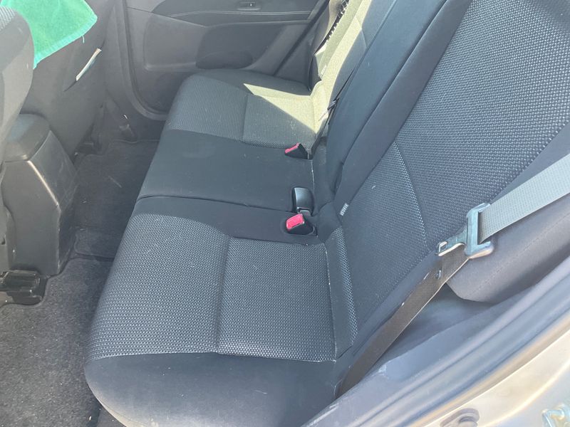 Toyota Auris 1.8 Hybrid Lounge 2012 – снимка 23