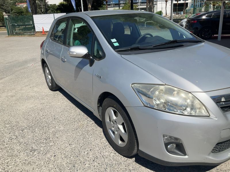 Toyota Auris 1.8 Hybrid Lounge 2012 – снимка 12