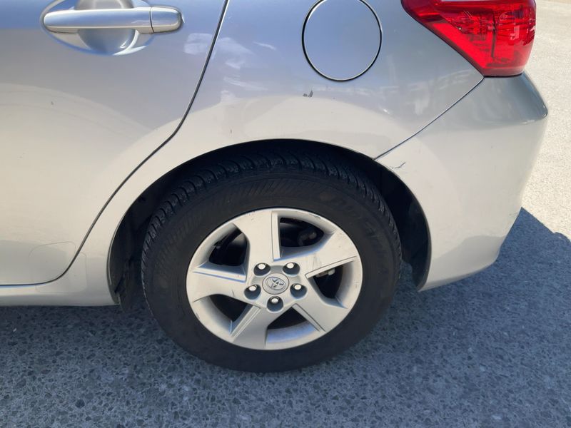 Toyota Auris 1.8 Hybrid Lounge 2012 – снимка 5