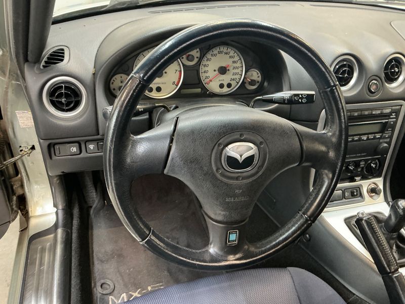 Mazda MX-5 1.6 Silver Blues 2003 – снимка 33