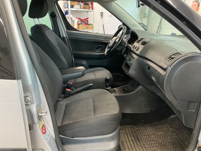 Skoda Roomster 1.2 TSI Ambition 2012 – снимка 3