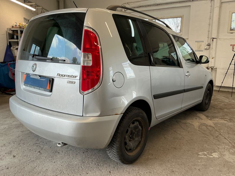 Skoda Roomster 1.2 TSI Ambition 2012 – снимка 2