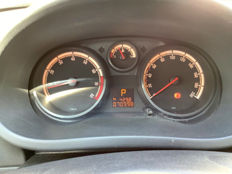 Opel Corsa 1.4 Selection "110 Jahre" 2009 – снимка 18