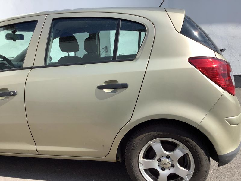 Opel Corsa 1.4 Selection "110 Jahre" 2009 – снимка 6
