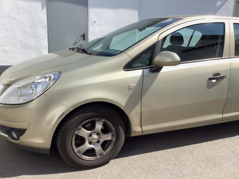 Opel Corsa 1.4 Selection "110 Jahre" 2009 – снимка 2