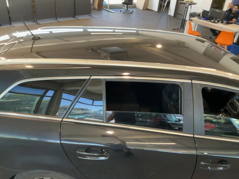 Toyota Avensis 2.2 D-4D Life 2012 – снимка 13