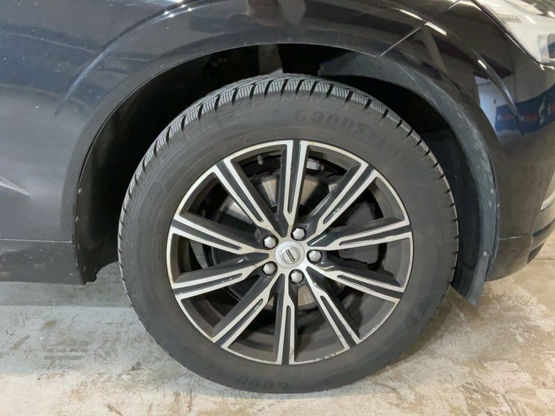 Volvo XC60 2.0 D4 Inscription AWD 2017 – снимка 11