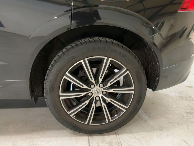 Volvo XC60 2.0 D4 Inscription AWD 2017 – снимка 5
