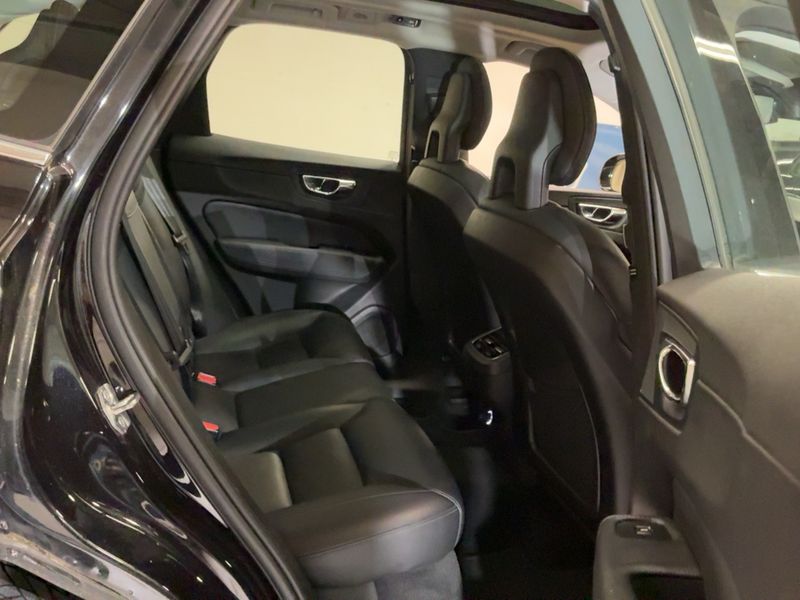 Volvo XC60 2.0 D4 Inscription AWD 2017 – снимка 19