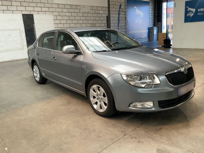 Skoda Superb 2.0 TDI Ambition 2012 – снимка 12