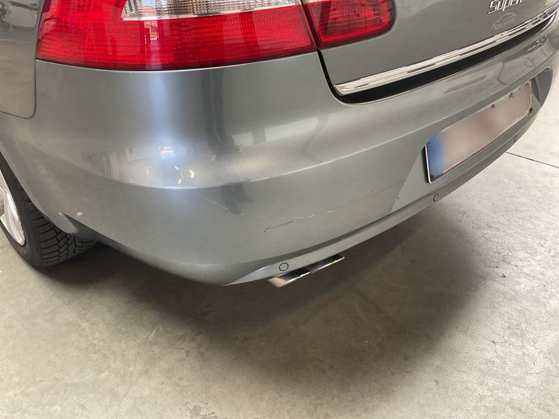 Skoda Superb 2.0 TDI Ambition 2012 – снимка 29