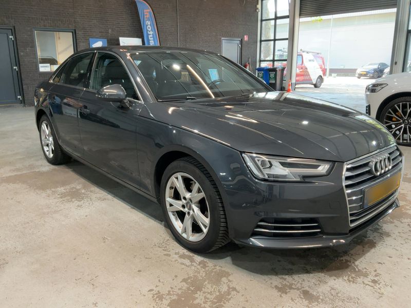 Audi A4 2.0 TFSI ultra Sport 2016 – снимка 12