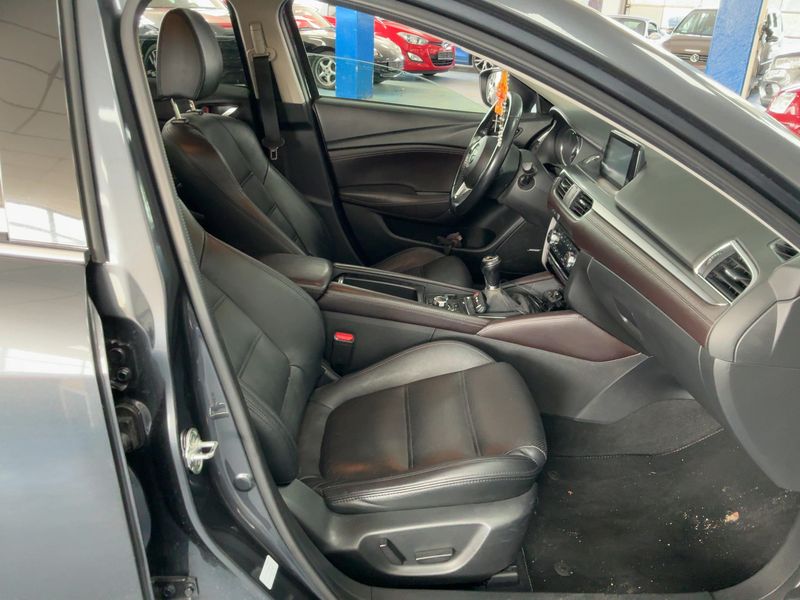 Mazda 6 2.2 Turbodiesel Sports-Line 2015 – снимка 17