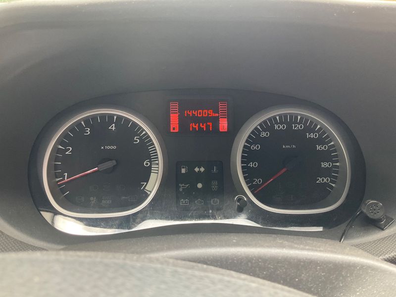 Dacia Duster 1.5 dCi Prestige 4x4 2012 – снимка 18