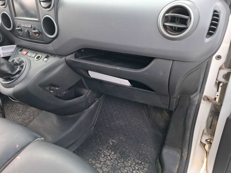 Peugeot Partner 1.6 Blue-HDi L1 Premium Pack 2018 – снимка 52