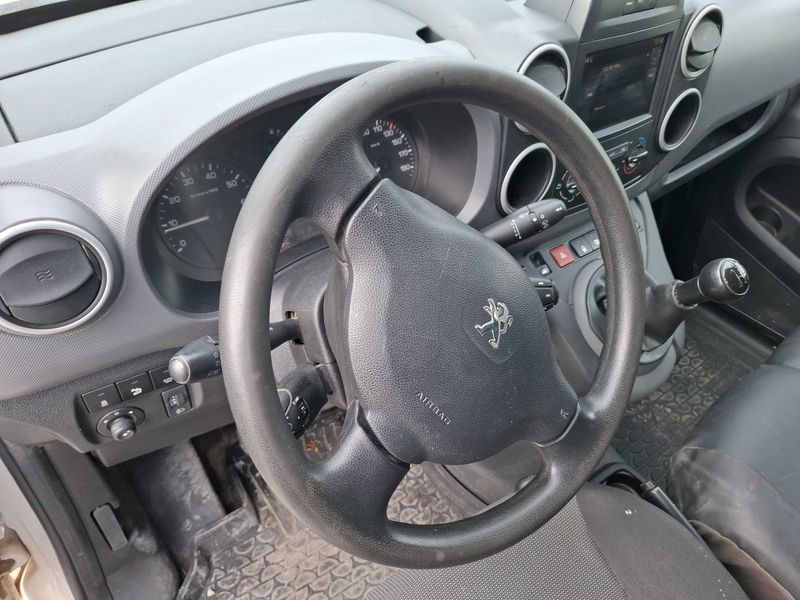 Peugeot Partner 1.6 Blue-HDi L1 Premium Pack 2018 – снимка 45
