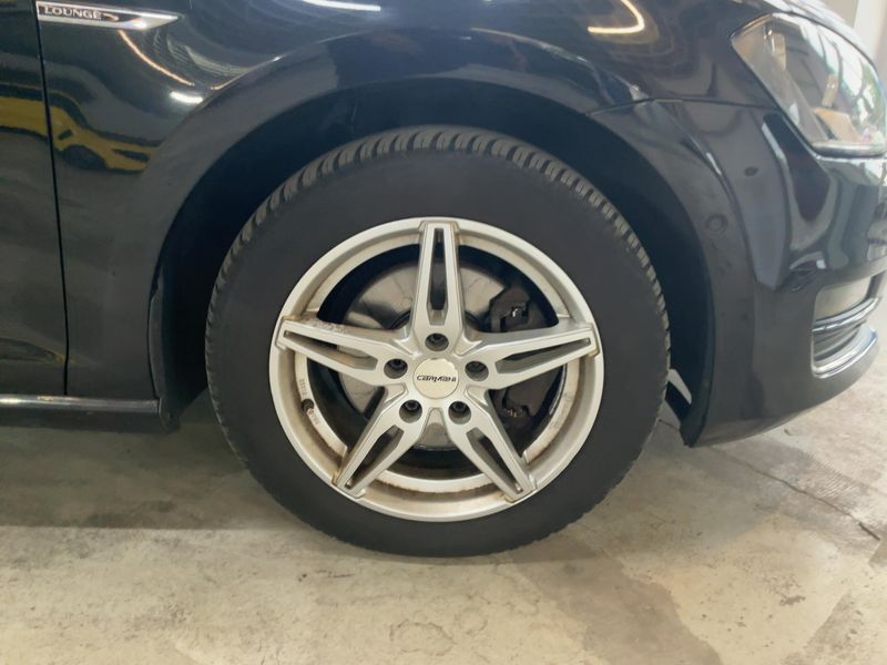 Volkswagen Golf VII 1.6 TDI Lounge BlueMotion Tech 2015 – снимка 11