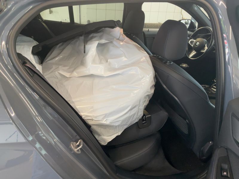 BMW 1er 120i M Sport 2023 – снимка 21