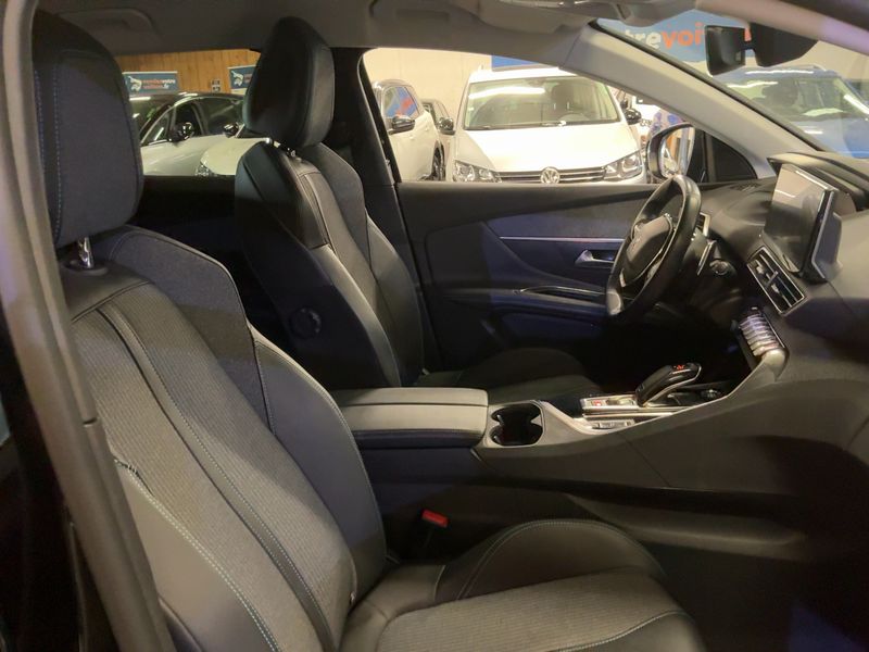 Peugeot 3008 1.2 PureTech Allure Pack 2022 – снимка 16