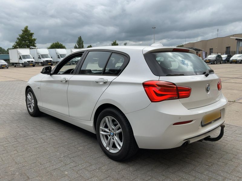 BMW 1er 118d Sport Line 2017 – снимка 6