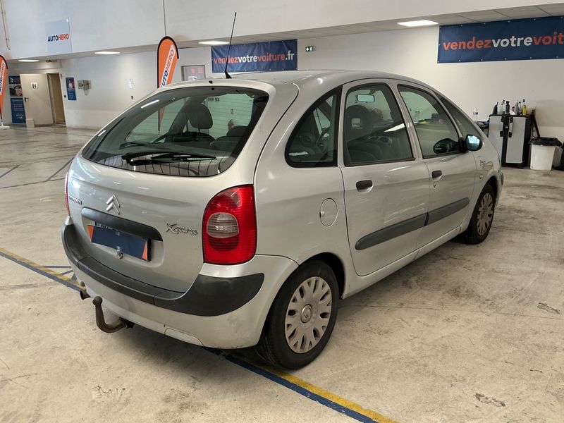 Citroen Xsara Picasso 2.0 Exclusive 2004 – снимка 2