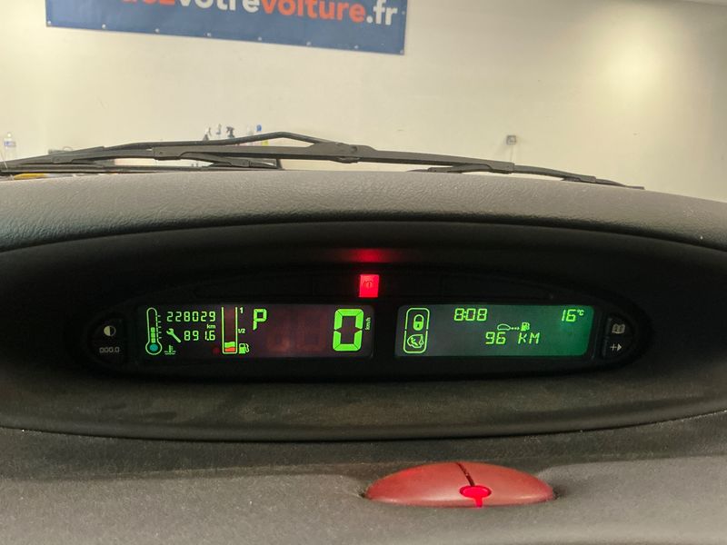 Citroen Xsara Picasso 2.0 Exclusive 2004 – снимка 4