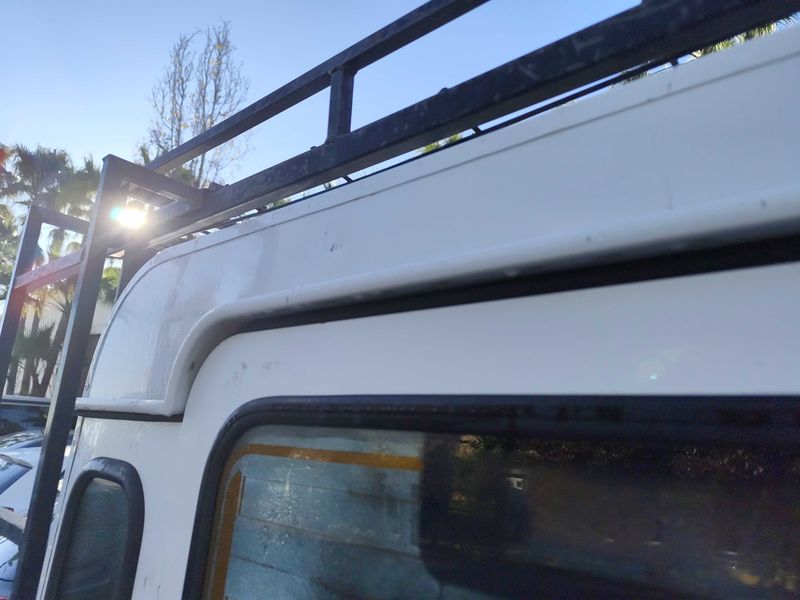 Land Rover Defender 2.2 Td4 110 SE Station Wagon 2013 – снимка 29